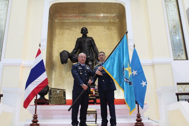 พิธีรับส่งหน้าที่ ผู้บัญชาการวิทยาลัยการทัพอากาศ กรมยุทธศึกษาทหารอากาศ และมอบการบังคับบัญชา