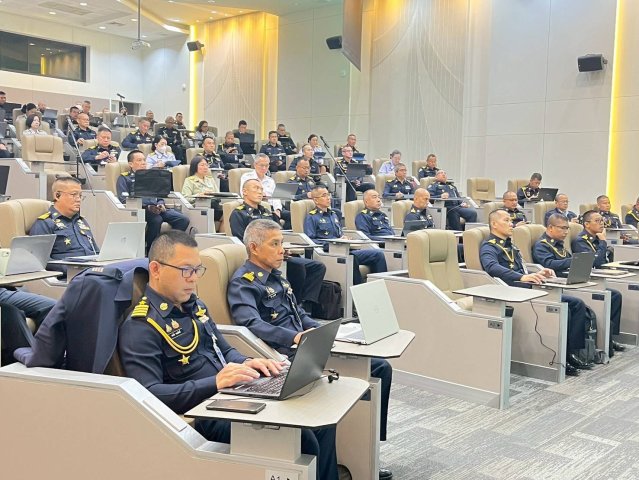 เจ้ากรมยุทธศึกษา บรรยายพิเศษเพื่องานวิจัย แก่นักศึกษาหลักสูตรการทัพอากาศ รุ่นที่ ๖๐