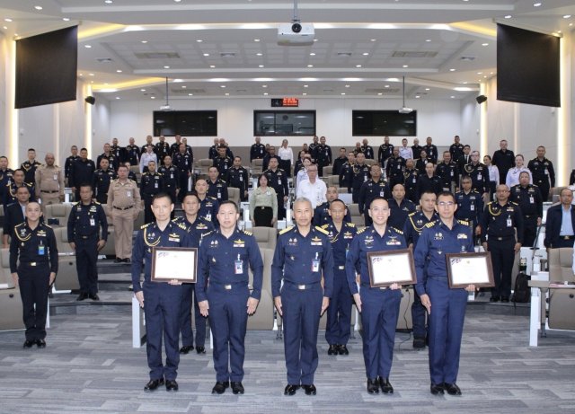 บทความเทิดพระเกียรติ "น้อมเทิดไท้องค์ราชัน พระราชปณิธานคู่บารมี แด่ปวงชนชาวไทย"