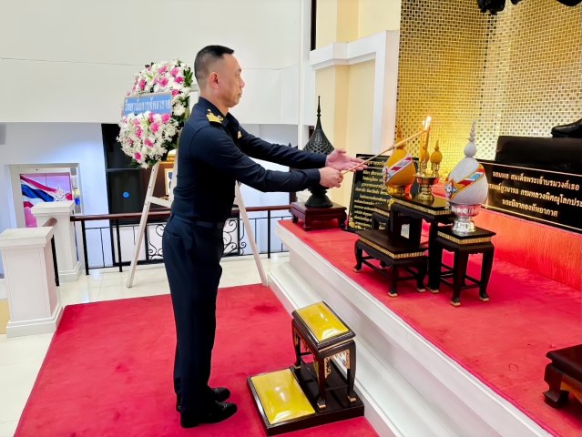 พิธีวางพวงมาลา เนื่องใน "วันพระบิดาแห่งกองทัพอากาศไทย"