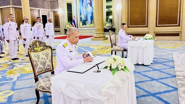 วิทยาลัยการทัพอากาศแสดงความอาลัยถวายสมเด็จพระนางเจ้าสิริกิติ์ พระบรมราชินีนาถ พระบรมราชชนนีพันปีหลวง