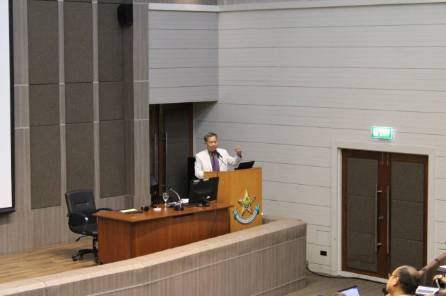 การบรรยายในหัวข้อ ผู้นำระดับยุทธศาสตร์