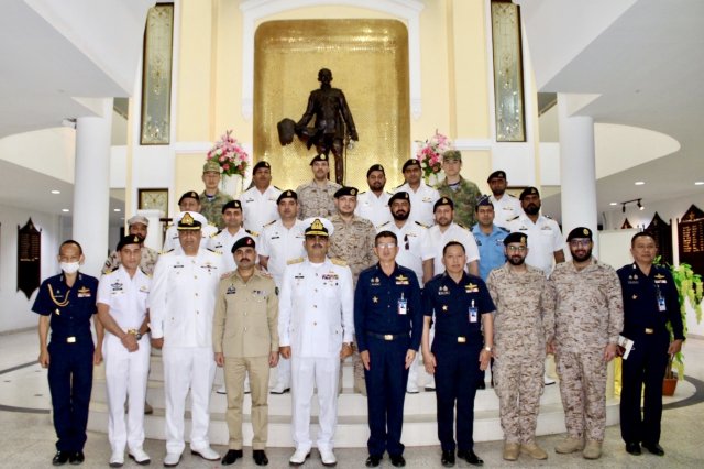 คณะอาจารย์ เจ้าหน้าที่และนักศึกษา วิทยาลัยการทัพเรือปากีสถาน เยี่ยมชมกิจการ วิทยาลัยการทัพอากาศ กรมยุทธศึกษาทหารอากาศ