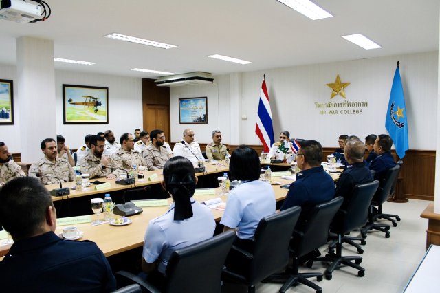 คณะอาจารย์ เจ้าหน้าที่และนักศึกษา วิทยาลัยการทัพเรือปากีสถาน เยี่ยมชมกิจการ วิทยาลัยการทัพอากาศ กรมยุทธศึกษาทหารอากาศ