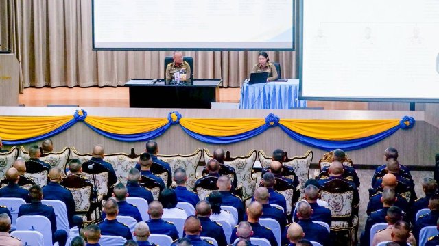 การบรรยายของหน่วยราชการในพระองค์