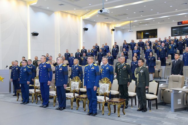 พิธีเปิดการศึกษาหลักสูตรการทัพอากาศ รุ่นที่ ๖๐ ประจำปี ๒๕๖๙