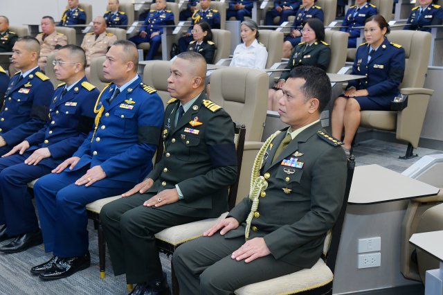 พิธีเปิดการศึกษาหลักสูตรการทัพอากาศ รุ่นที่ ๖๐ ประจำปี ๒๕๖๙