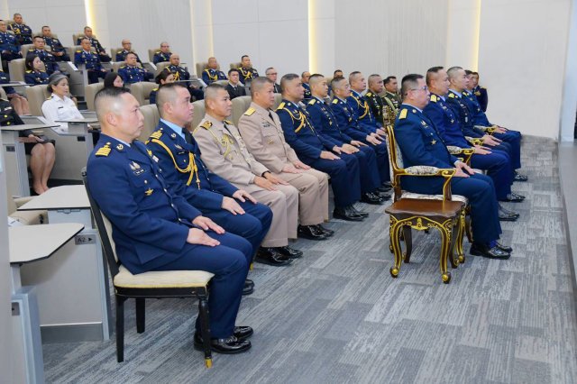 พิธีเปิดการศึกษาหลักสูตรการทัพอากาศ รุ่นที่ ๖๐ ประจำปี ๒๕๖๙