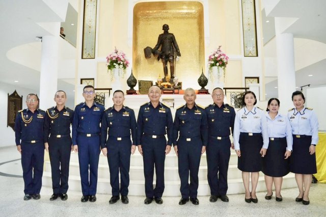 การบรรยายพิเศษโดยประธานที่ปรึกษาพิเศษกองทัพอากาศ ให้แก่นักศึกษาหลักสูตรการทัพอากาศ รุ่นที่ ๖๐